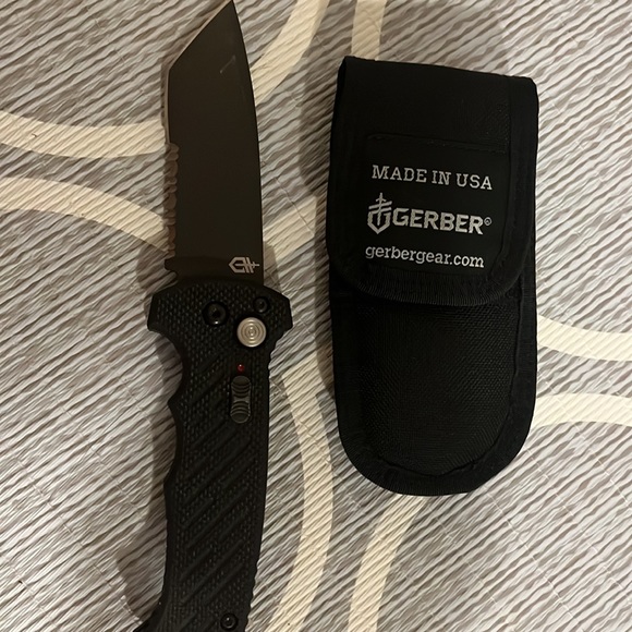 Brand new Gerber auto - Picture 2 of 3